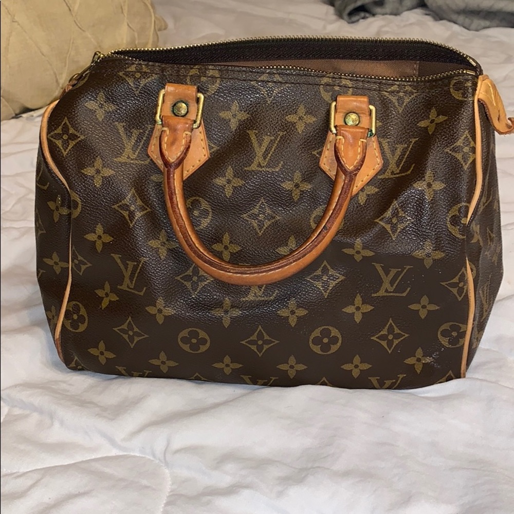 Vintage Louis Vuitton Speedy 25